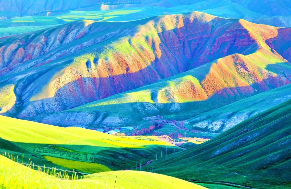卓爾山